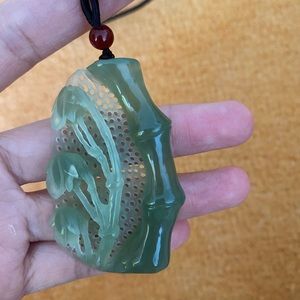 hand engraving finest jade necklace
